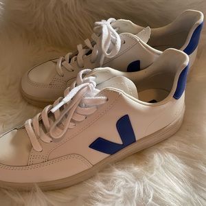Veja v-12 low top Sneakers men size 41